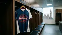 UK Backs Premier League Gambling Sponsor Ban
